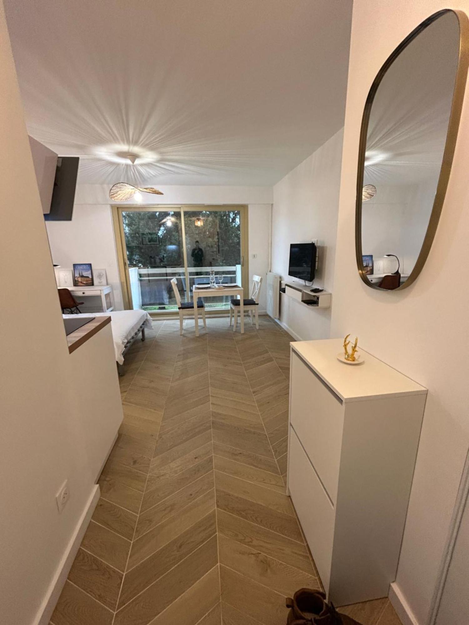 Apartment L'echappee Avec Lit Double Et Parking Sous-sol Privatif *