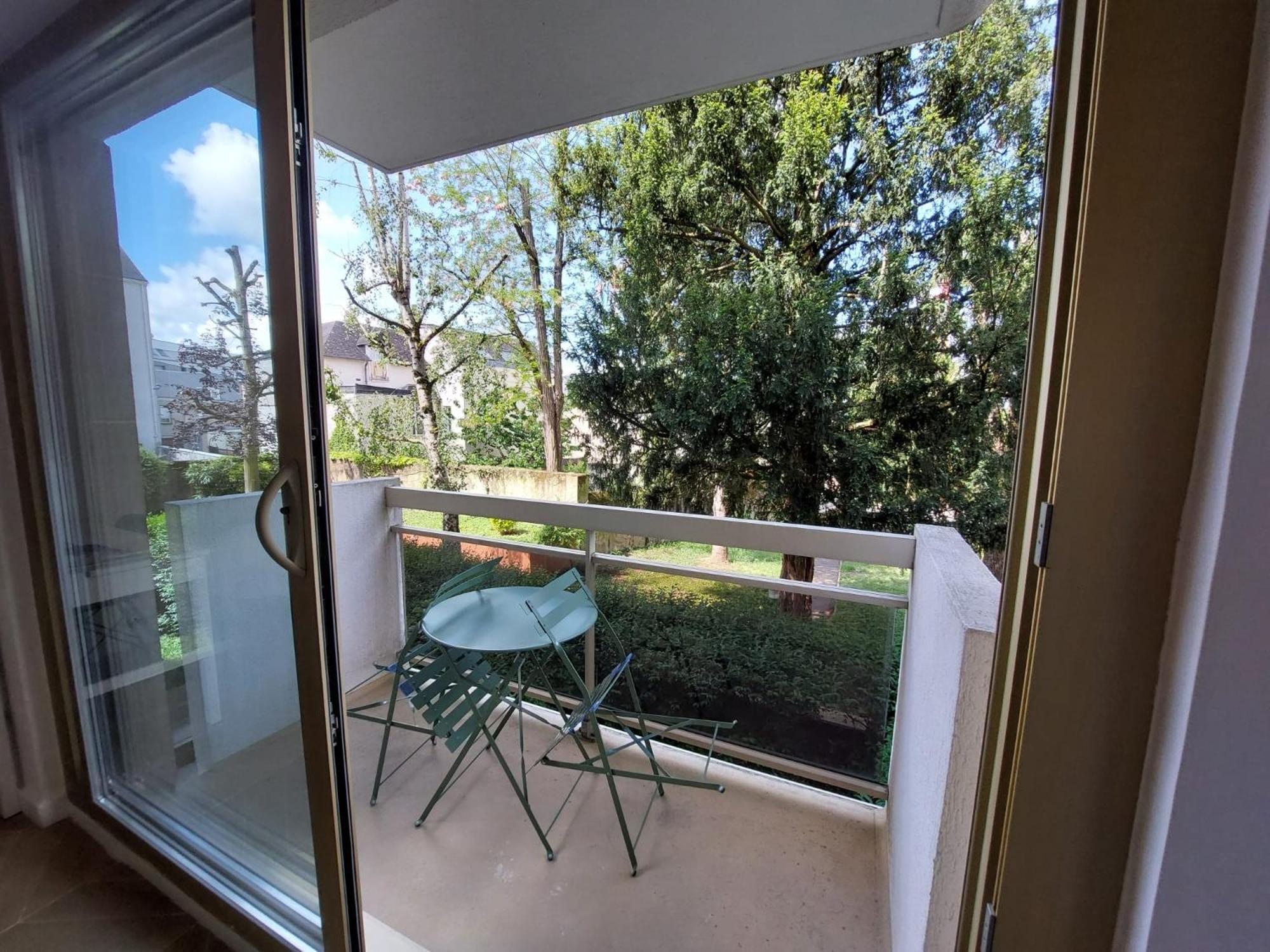 L'echappee Avec Lit Double Et Parking Sous-sol Privatif Apartment *
